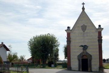 Immagini e Angoli di Vinzaglio - Cappella di San Rocco. (Ossario)