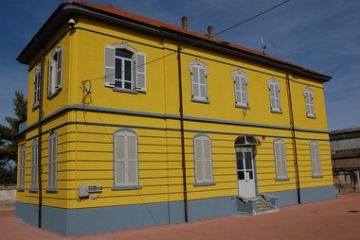 Immagini e Angoli di Vinzaglio - Sala Polifunzionale / ex scuole elementari frazione Torrione.